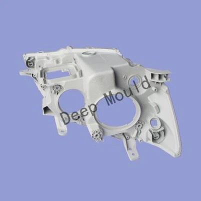 Автомобільна пластикова частина